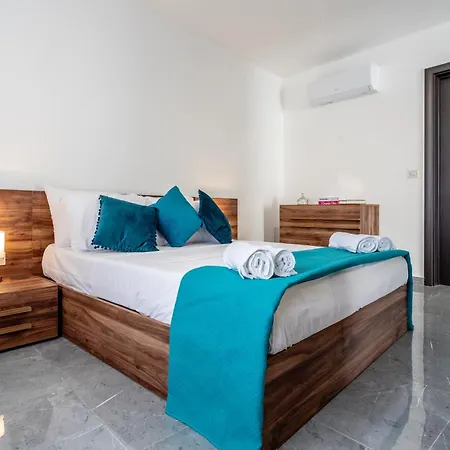 Апартаменты Spacious & Modern 2 Bedroom Penthouse In Ibragg Is-Swieqi